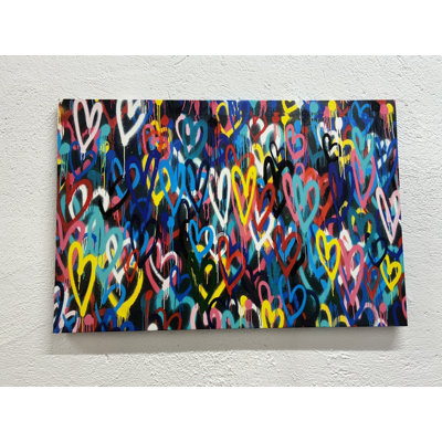 Impression sur toile Banksy Hearts Graffiti: Vibrant Living Room, 1P GoldFramedCanves