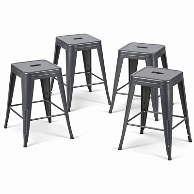 Tabouret à hauteur de comptoir de 30 pouces, ensemble de 4 tabourets de bar en métal sans dossier, non empilable, amovible et facile à assembler, conception peu encombrante pour îlot de cuisine / bar / café / salle à manger (gris)