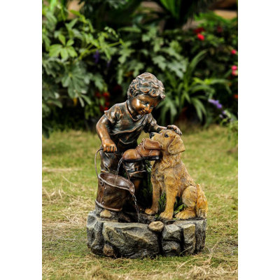 Fontaine en résine pour jouer avec un chien