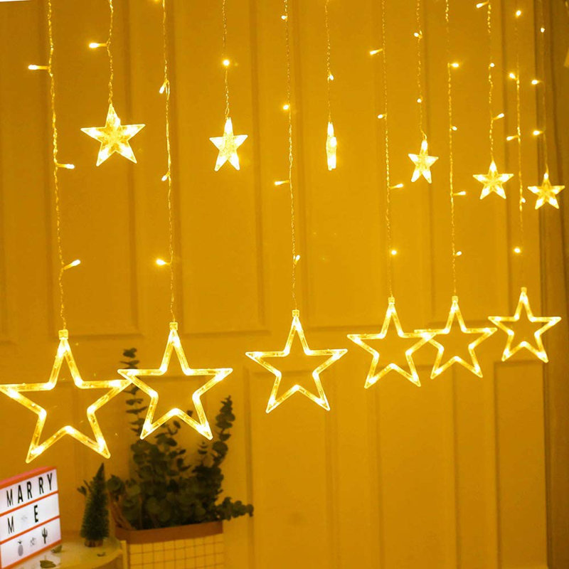 138 guirlandes de lumière