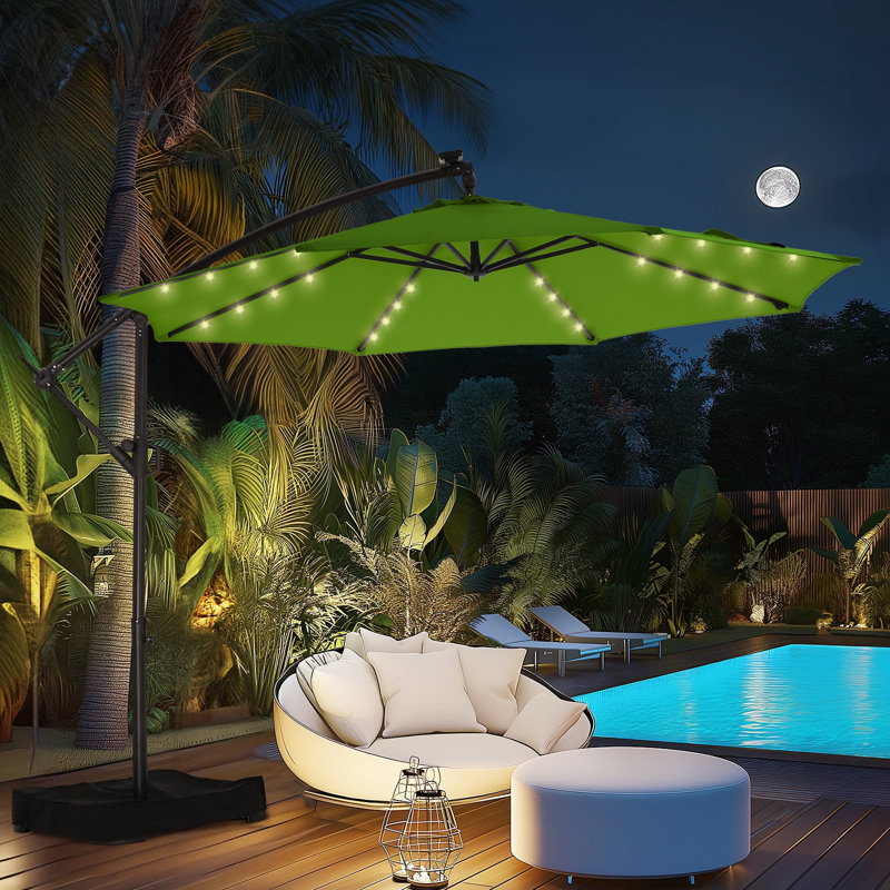 Parasol de patio décalé décalé de 10 pi avec 32 lumières DEL et réglage facile de l'inclinaison Patbrela, Vert