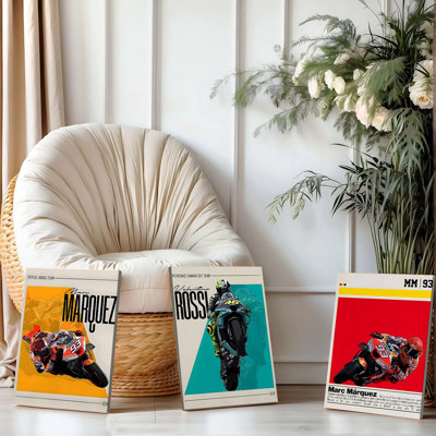 Ensemble de 3 affiches encadrées, Marc Marquez et Valentino Rossi, décoration murale sur toile MotoGP pour les amateurs de course automobile, salon ou chambre, décoration sportive moderne de haute qualité, idée cadeau pour les passionnés de moto.