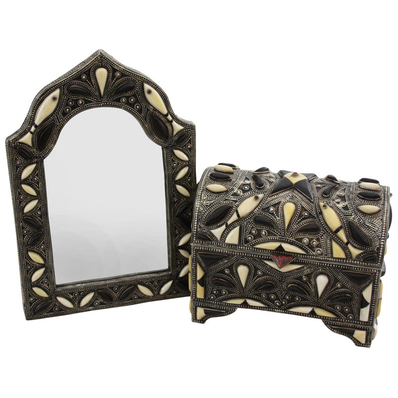 Novelty Metal Wall Mirror