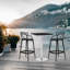Table carrée carrée