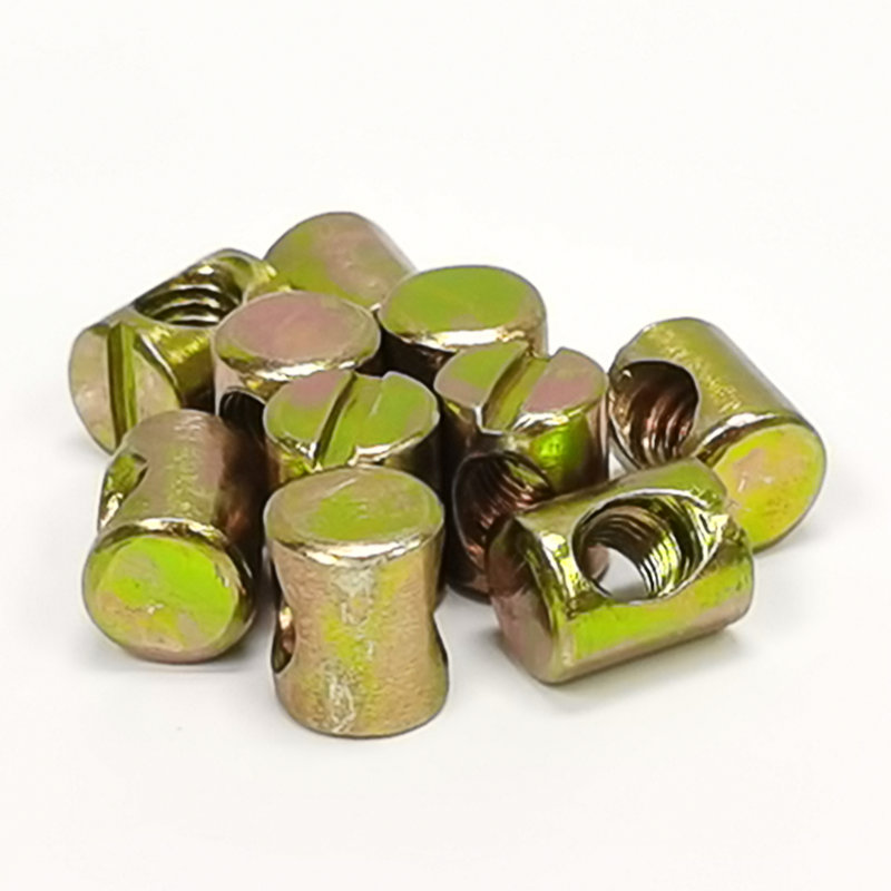 Vis à tête cylindrique, H 0,39 po x l 0,39 po x P 0,39 po
