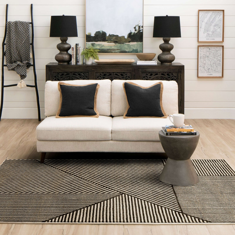 Linea Black Geometric Polyester 28''x94'' Area Rug
