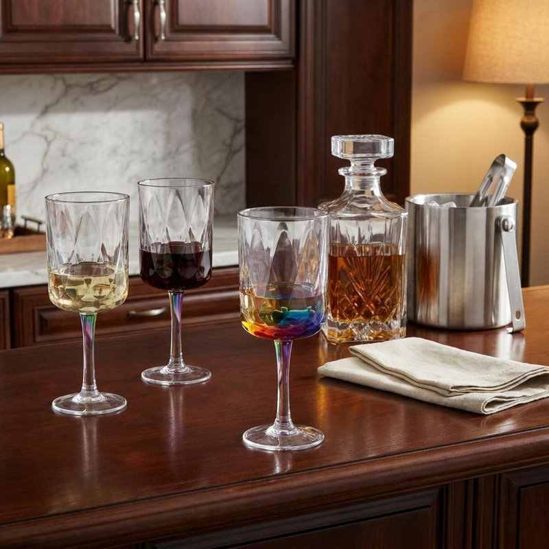 Ensemble de quatre verres à vin tout usage en verre géométrique transparent et arc-en-ciel