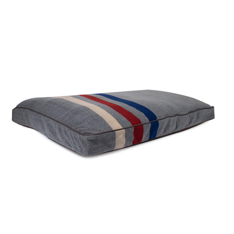 Pendleton Pet Napper, Cabin Stripe Gray, X-Large (48"w x 36"d x 4"h)