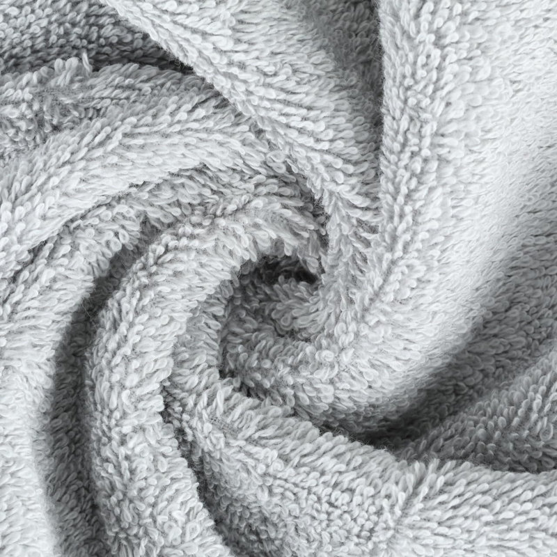Zetilla Plush Bath Towel, Gray