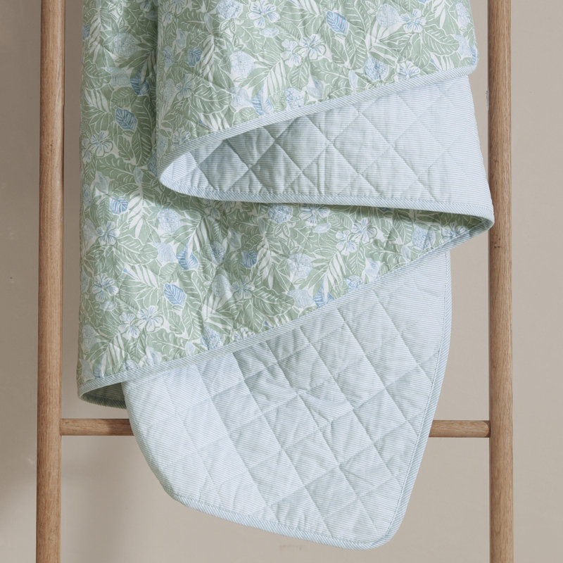 Pineapple Bloom Quilt, Green/Yellow, Queen Quilt + 2 Standard Shams