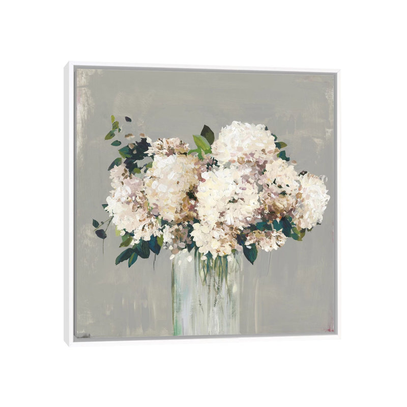 « Hortensia » par Allison Pearce, reproduction d’art, H 37 po x l 37 po x P 1,5 po, Toile blanche encadrée, Pas de tapis