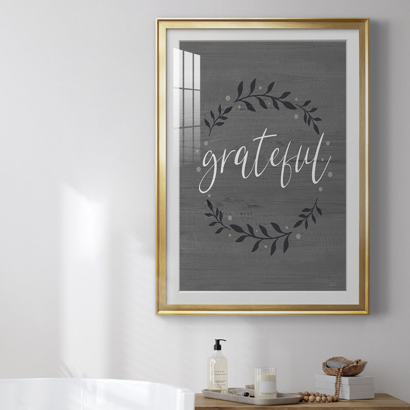 «Grateful Wreath», reproduction encadrée de qualité supérieure - prête à être accrochée, H 36,5 po x l 26,5 po x P 1 po, Or