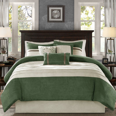 Très grand édredon, 7 pièces en faux suède, coussins décoratifs brodés, suède facile à nettoyer et lavable pour le lit, coussins froissés à vapeur