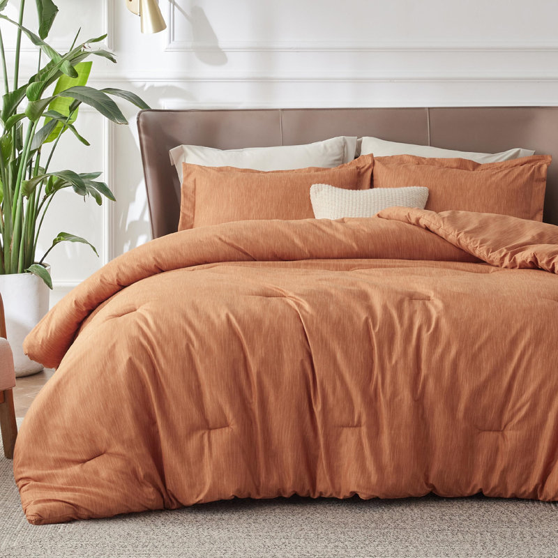Bedsure Cationic Dyed Printed Comforter Set, Queen Comforter + 2 Standard Shams, Pumpkin