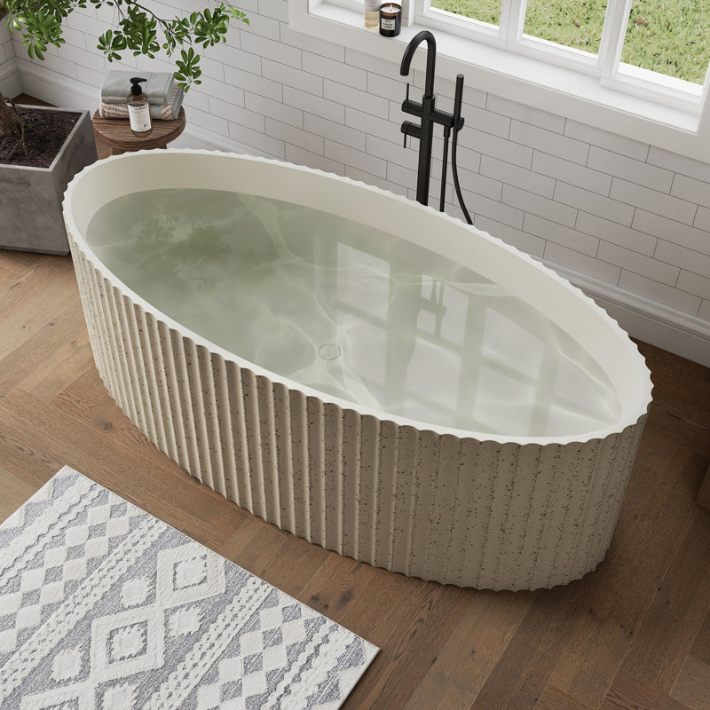 Baignoire autoportante à surface solide 67 po. X 31 po.