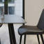 Table et chaises de style rétro-109955023