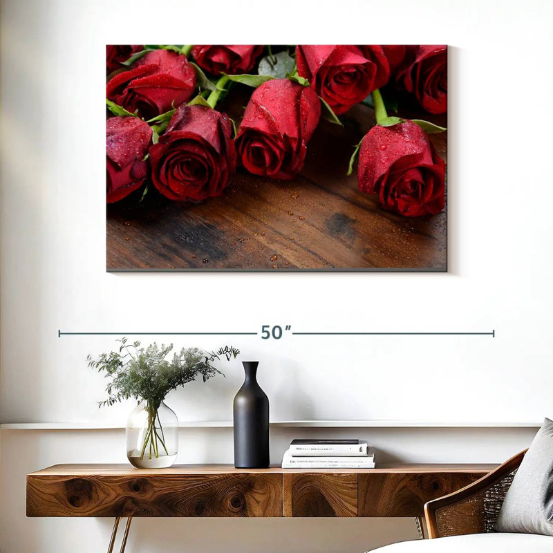 Roses rouges fraîchement cueillies