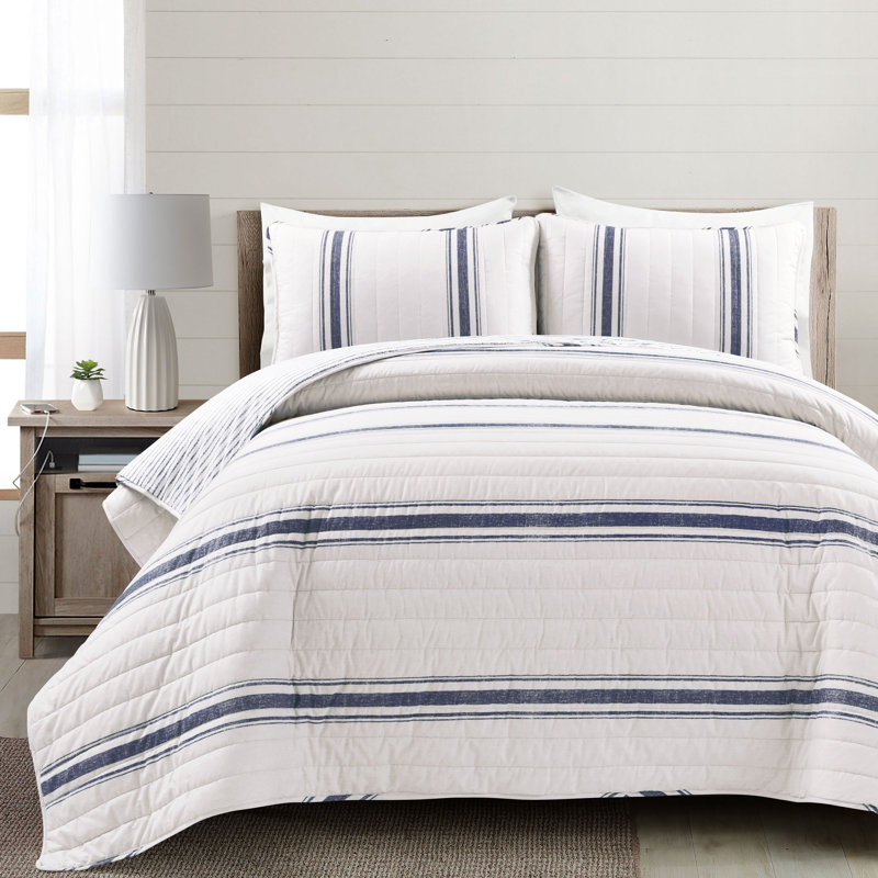 Gilroy Farmhouse / Country Cotton Striped Quilt, King + 2 Shams, Navy