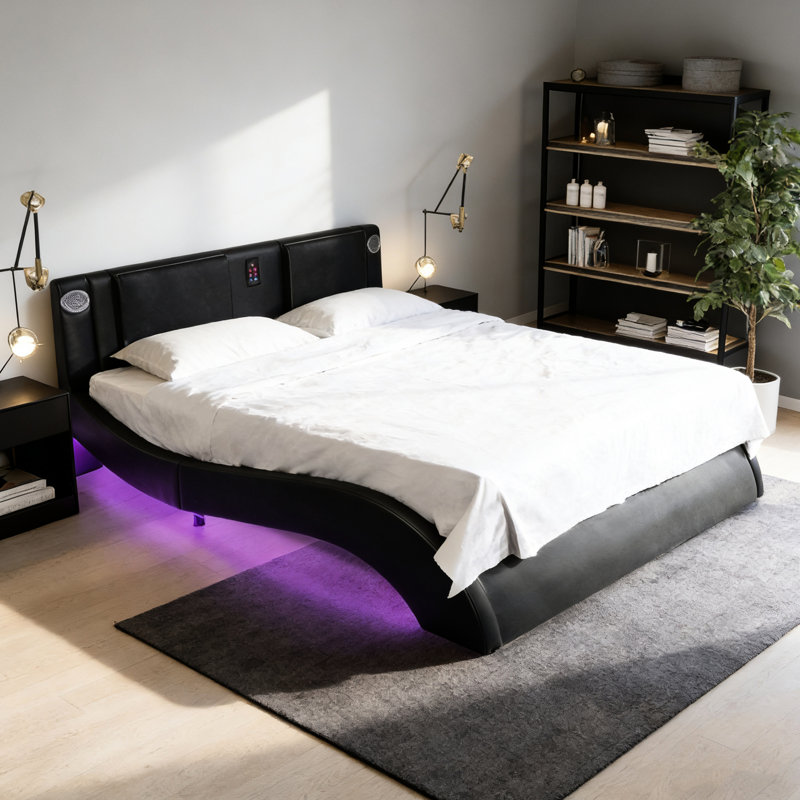 Structure de grand lit avec revêtement en similicuir, lumières DEL, connexion et massage par vibration, plateforme, musique, atmosphère