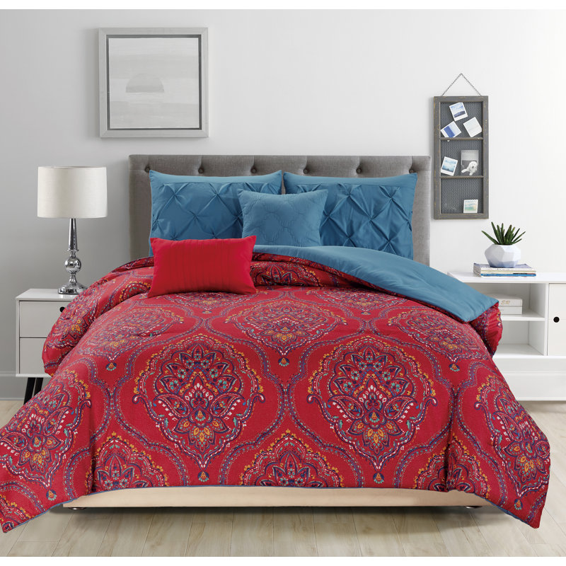 Polyester Damask Comforter, Queen Comforter + 5 Additional Pieces