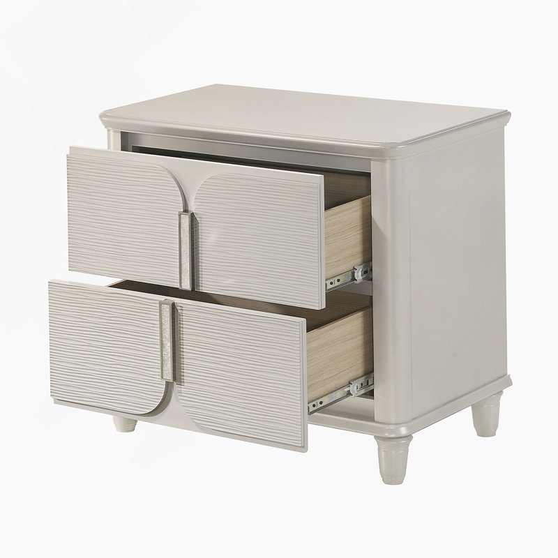 Table de chevet avec rangement fonctionnel et fonctionnement en douceur des tiroirs, conçue pour la durabilité et la décoration de chambre polyvalente