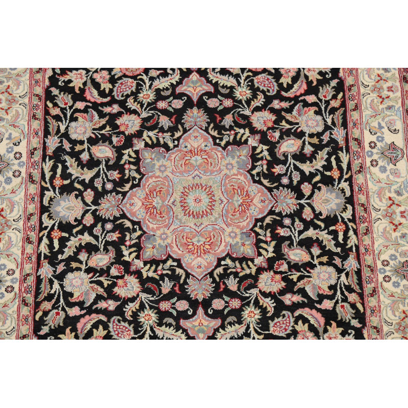 Tapis noir en laine et en soie noué à la main de conception unique 4 pi x 5 pi 11 po