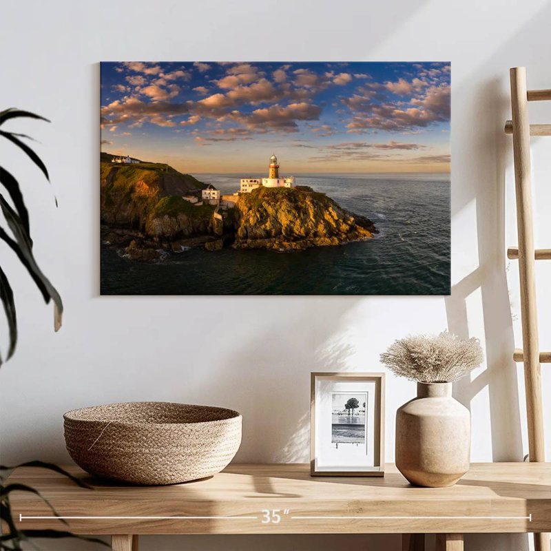 Phare Aletra Berry sur une falaise, H 16 po x l 24 po