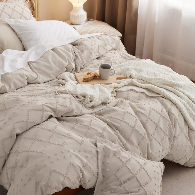 Bedsure Comforter Set - Soft Bedding for All Seasons, Cationic Dyed Bed Set, Queen Duvet Cover + 2 Standard Pillow Sham