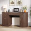 Bureau de direction cannelé de 55 po, bureau d'ordinateur moderne Mid Century avec tiroirs et station de charge, bureau d'écriture en bois avec tiroir classeur et armoire de rangement, noyer