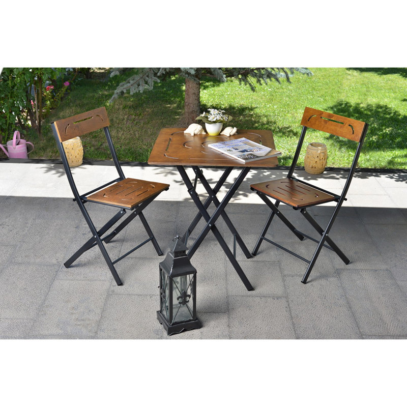 Table et chaises de jardin élégantes (3 pièces), noyer et noir, table: 23,6 po x 28,7 po x 23,6 po | Chaises: 15,7 po x 32,7 po x 15,7 po, 100% panneau de fibres à densité moyenne avec pieds en métal | Polyvalent, assemblé, rangement supplémentaire, parfait pour une utilisation extérieure et intérieure