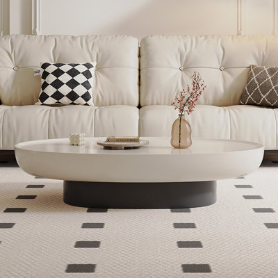 Table basse ovale de style crème