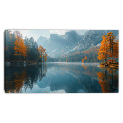 «Blue Lake and Golden Pines», art mural sur toile tendue