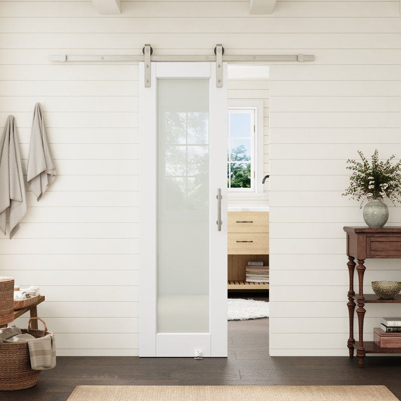 Porte vitrée pleine hauteur 24 po x 80 po avec quincaillerie de porte de grange en nickel, idéale pour un garde-manger ou une chambre.