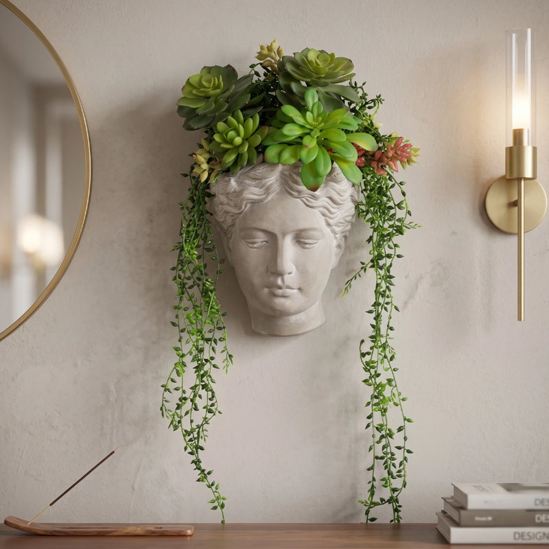 Pot à fleurs et pot à fleurs Visage