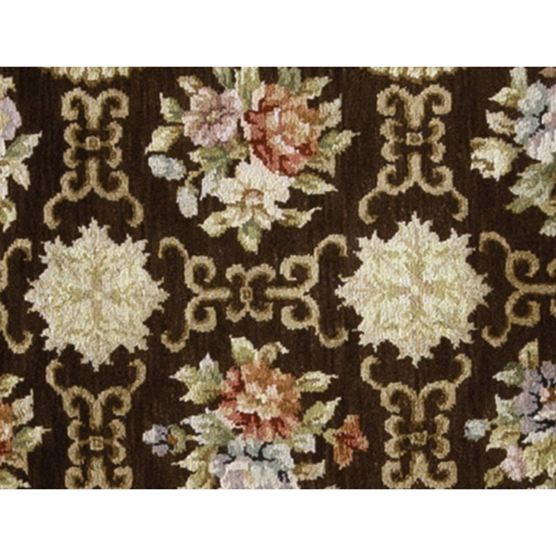 Tapis brun noué à la main de haute qualité