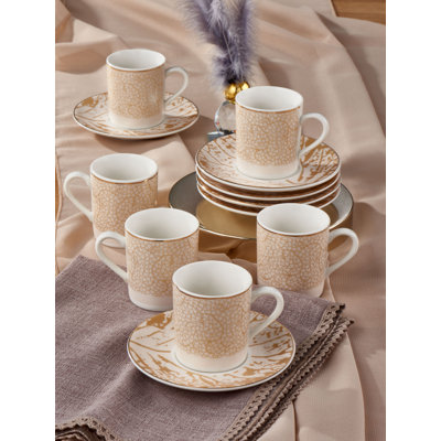 Ensemble tasse à café et soucoupe