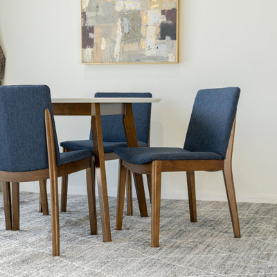 Ensemble repas pour 4 personnes Ailston