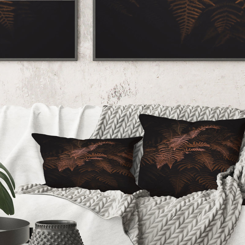 Coussin Brown, 18 po x 18 po