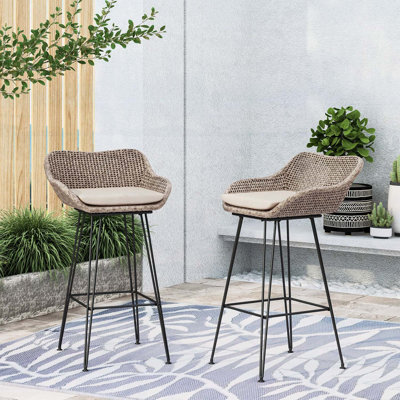 Tabouret de bar en rotin PE avec osier durable, coussins confortables et pieds en épingle à cheveux élégants pour l'extérieur