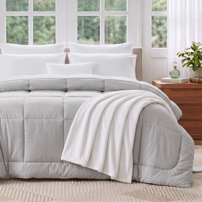 Bedsure King Box-Stitch Down Alternative Duvet Insert – Light Gray , All-Season Comforter, Light Gray, King Comforter