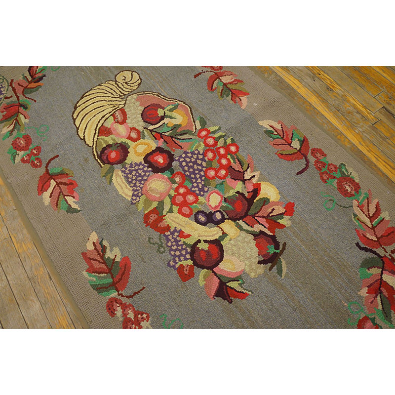 Tapis rétro gris à motif floral