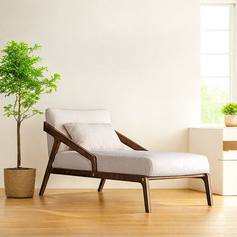 Chaise en bois massif déjeuner