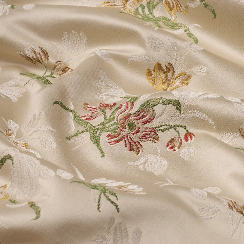 Spitalfields Bouquet Fabric, White