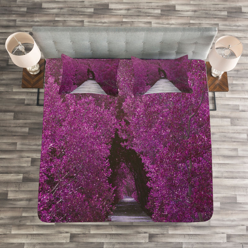 Floral Bedspread with Pillow Shams Included, 220 x 264 cm