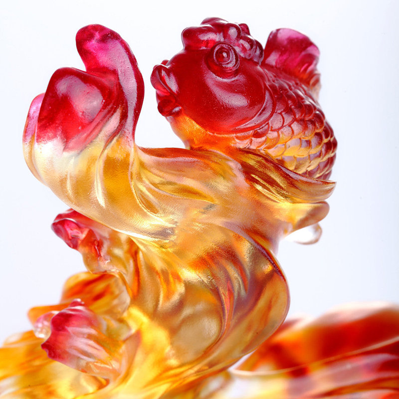Upstream in Song Crystal Goldfish, Amber