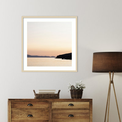 «Sunset at Tinos» par Lily Mourier, impression sur bois encadrée