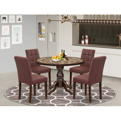 L'ensemble de salle à manger moderne 5 pièces comprend une table de salle à manger avec plateau de table en marbre de sable ondulé et 4 chaises en tissu de polyester bourgogne, acajou