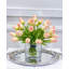 Arrangement de tulipes à Majorque dans un vase