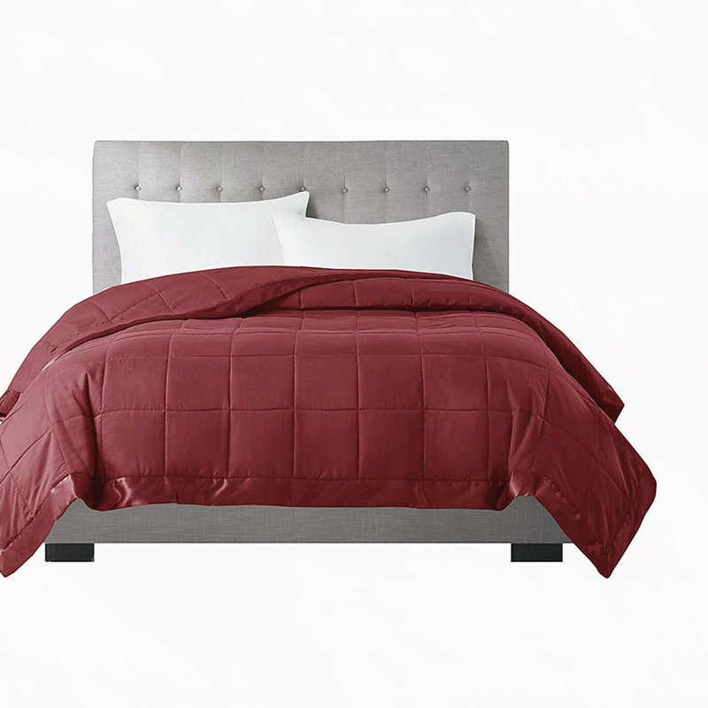 Couverture légère en duvet synthétique avec bordure en satin très grand bourgogne, Bourgogne, Très grand lit