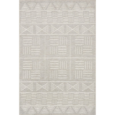 Demetra Casual Geometric Area Rug